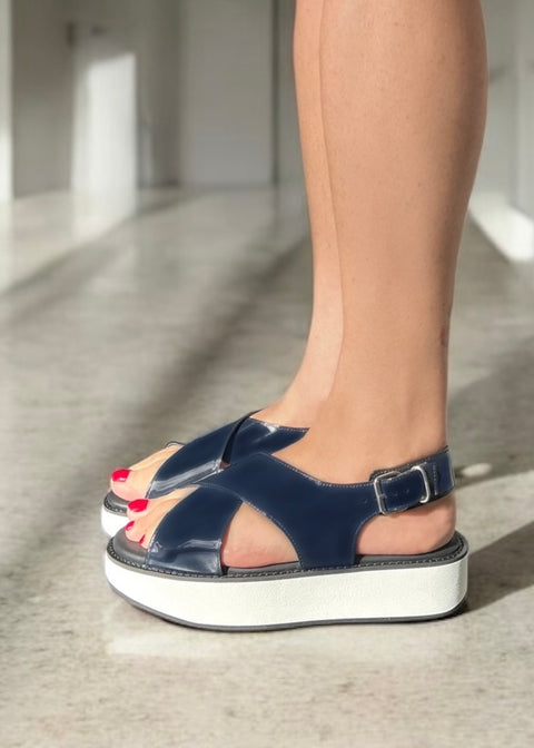 malabar - sandale brides croisées cuir vernis navy