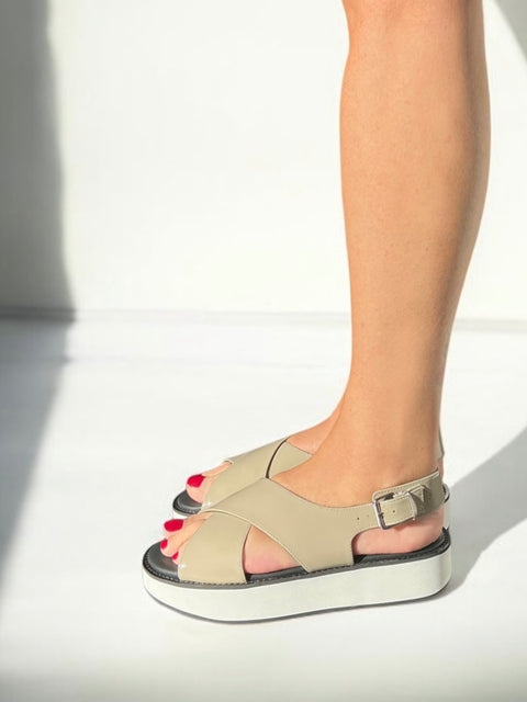 malabar - sandale brides croisées cuir vernis taupe