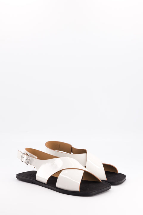 CLARA - Cross-straps sandal patent leather offwhite