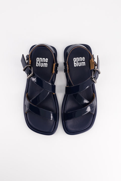 nannie - sandale plate cuir vernis navy