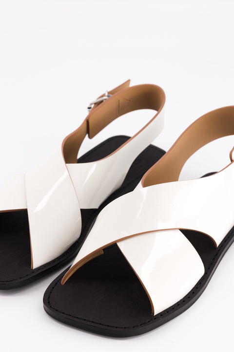 CLARA - Cross-straps sandal patent leather offwhite